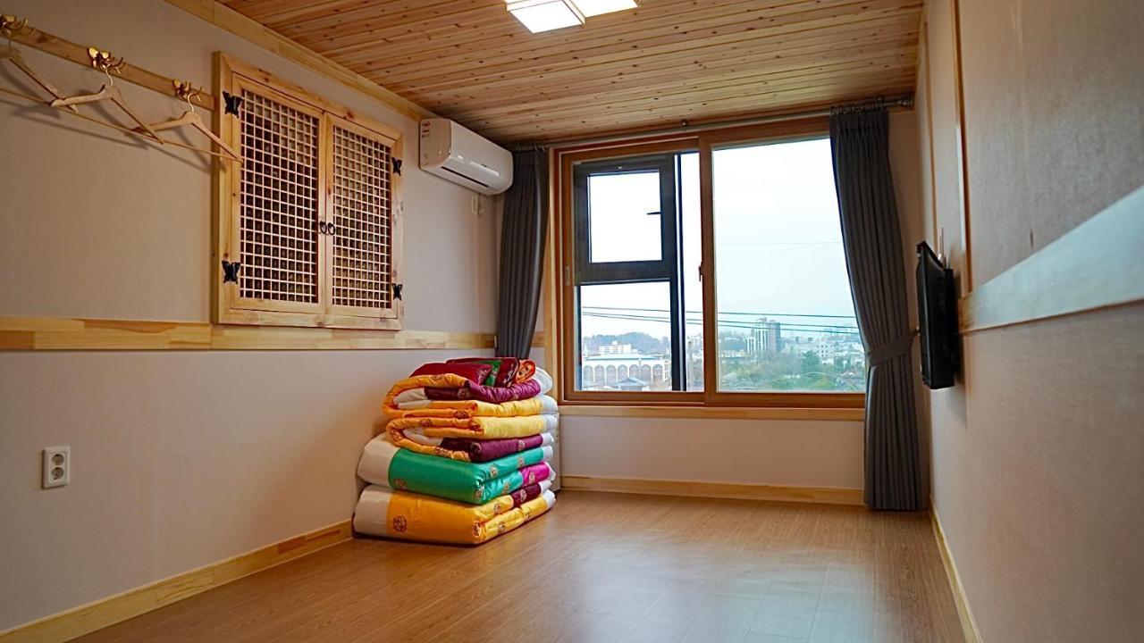 The Jeongga Vandrarhem Jeonju Exteriör bild